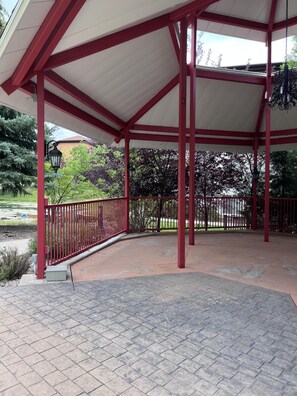 Property grounds - 1070/72 | Elevated 2BR Villa | Near Wasatch SP (Midway)