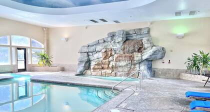 1049 | King Villa w/ Kitchen | Near Wasatch SP