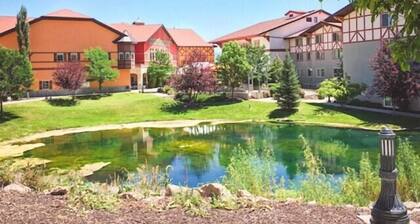 1070 • Cozy Double Queen Suite Near Sundance and Deer Valley Ski Resorts