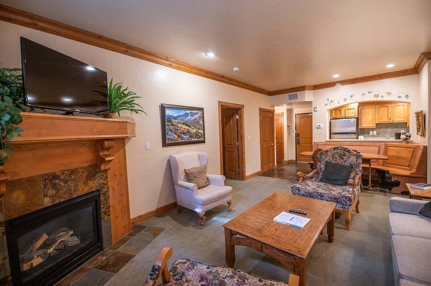 1072 | King Villa W/ Kitchen | Near Park City - Station de ski Sundance, UT