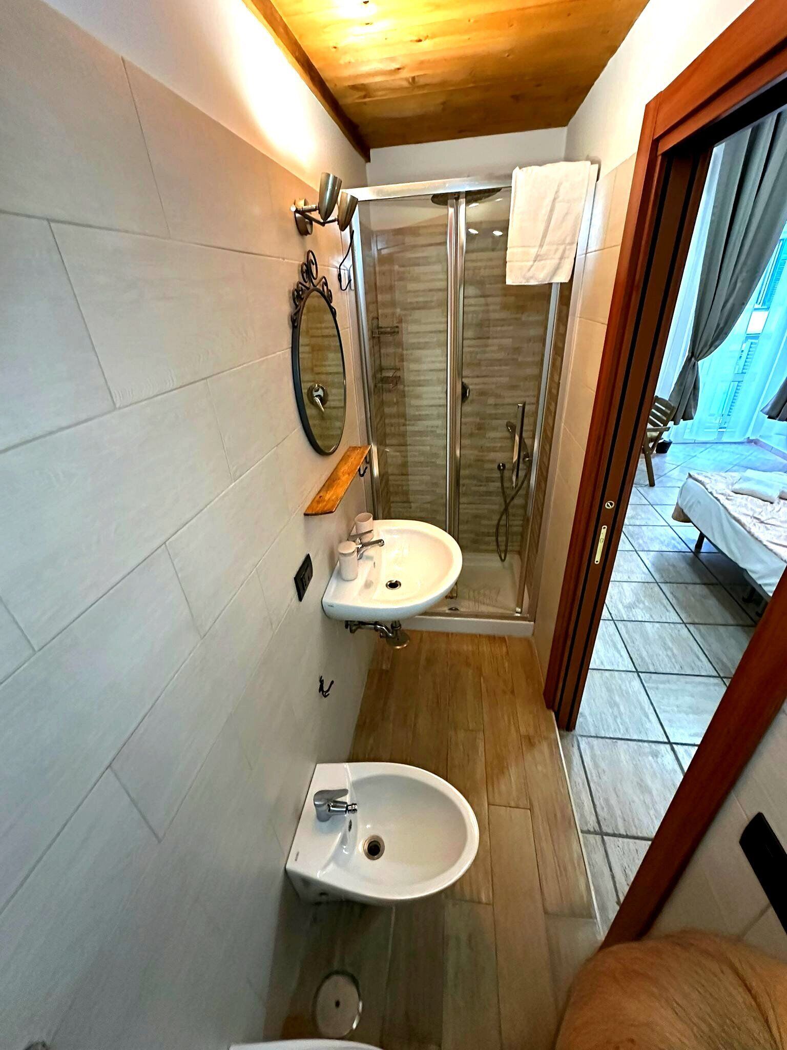 Dreibettzimmer | Badezimmer