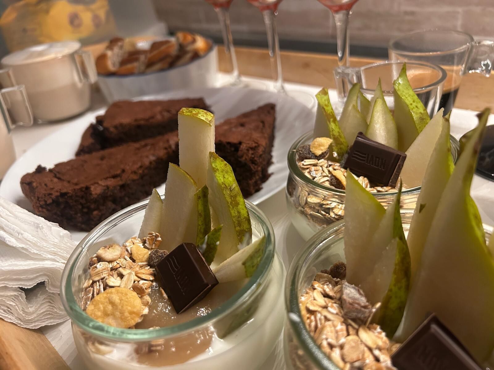 Tägliches inbegriffenes einheimisches Frühstück