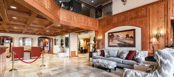 207 | Golf & Mountain Views | King Zermatt Suite