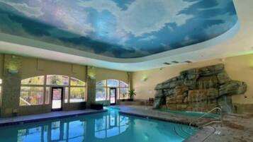Piscine couverte, piscine chauffée