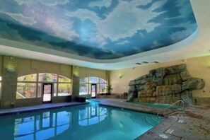 Piscina interna, piscina aquecida