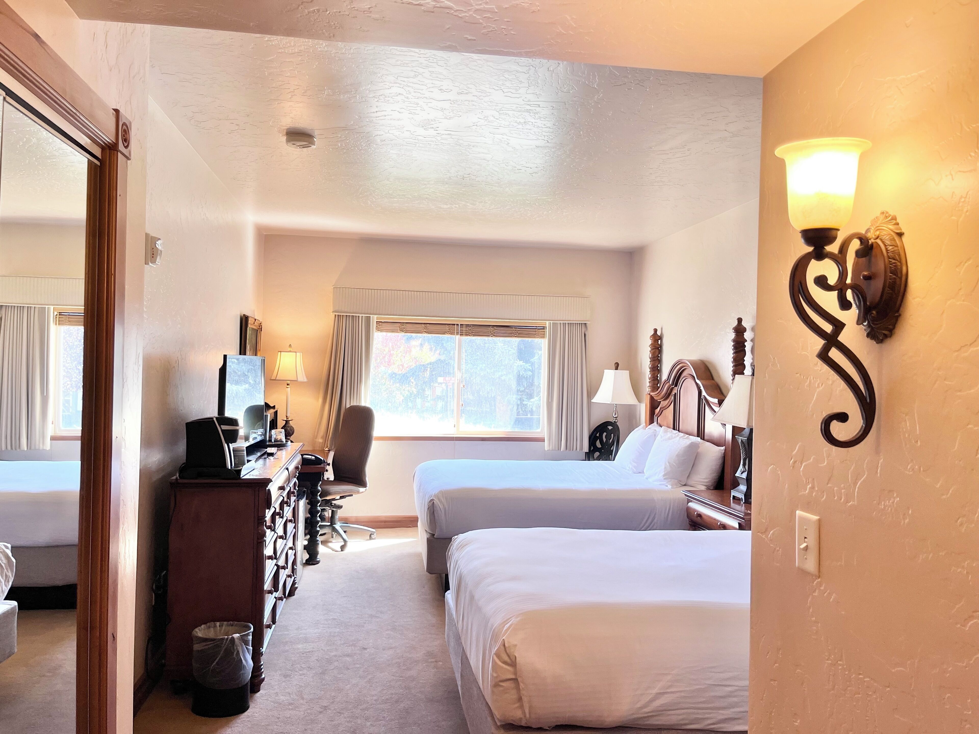 1 bedroom, desk, free WiFi, bed sheets