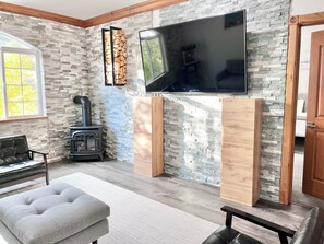 Smart TV, fireplace - 2039 • 4-Star Zermatt Resort King Villa (Midway)