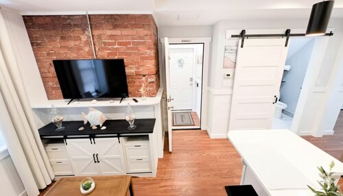 The Shoreline Studio - Perfect AC Getaway!