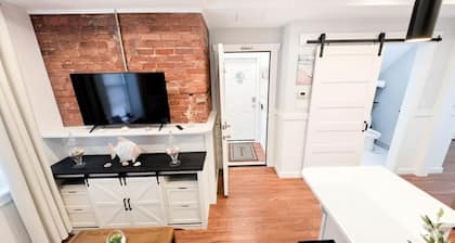 The Shoreline Studio - Perfect AC Getaway!