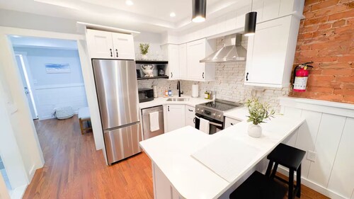 The Shoreline Studio - Perfect AC Getaway!