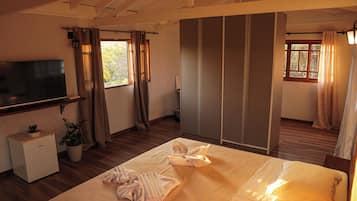 Superior Double Room, Mountain View | Free WiFi