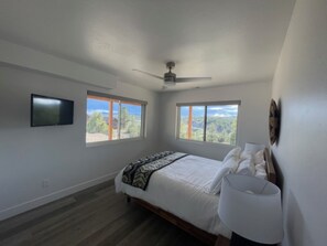 4 Schlafzimmer, Bügeleisen/Bügelbrett, WLAN, Bettwäsche