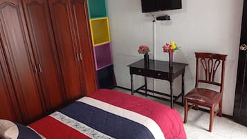 Chambre Simple Classique, vue cour intérieure