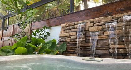 Tranquil SPA Retreat 3-bedroom house w golf cart in The Villages