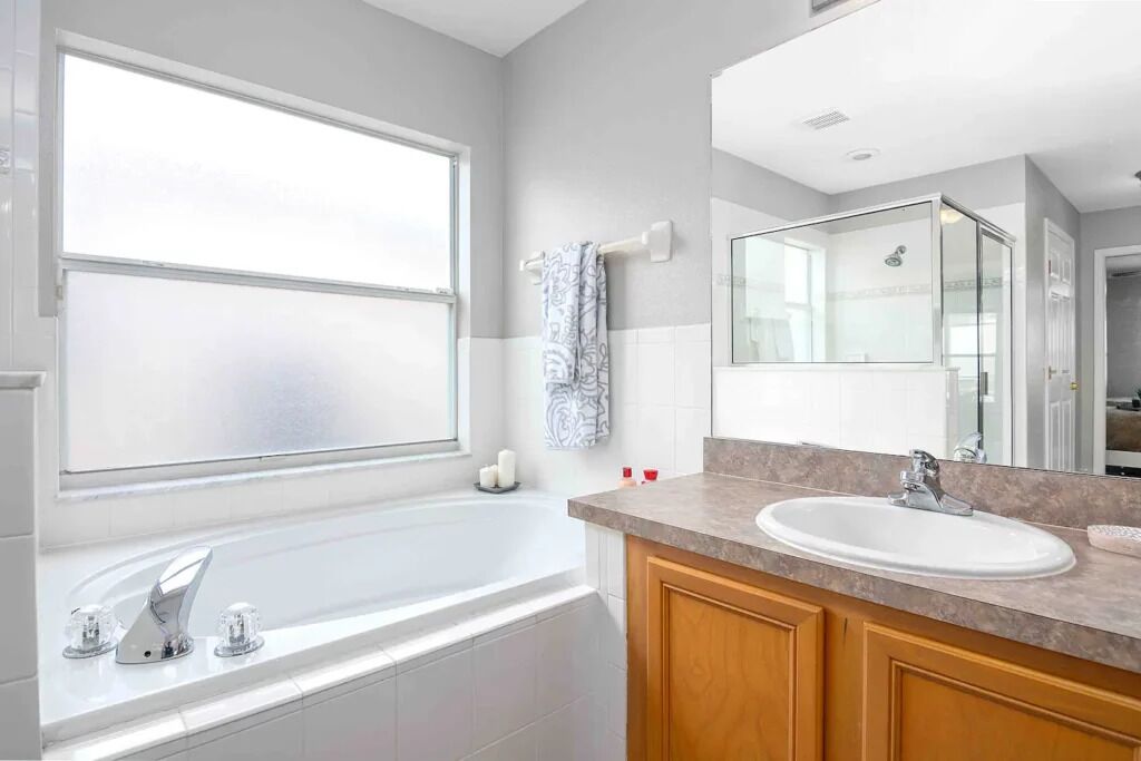 Hårføner, håndklær, såpe og toalettpapir