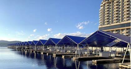 CDA Central/EZ access to ALL: spacious 3-bedroom house w/packNplay,highchair,AC