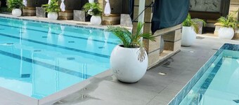 Hotel 2020 And Apartments