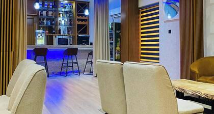 Hotel 2020 And Apartments