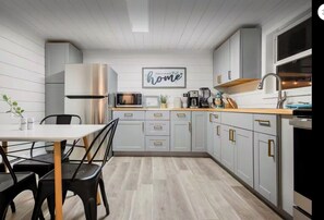 Microwave, oven, stovetop, dishwasher