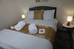 3 habitaciones, tabla de planchar con plancha y wifi gratis 
