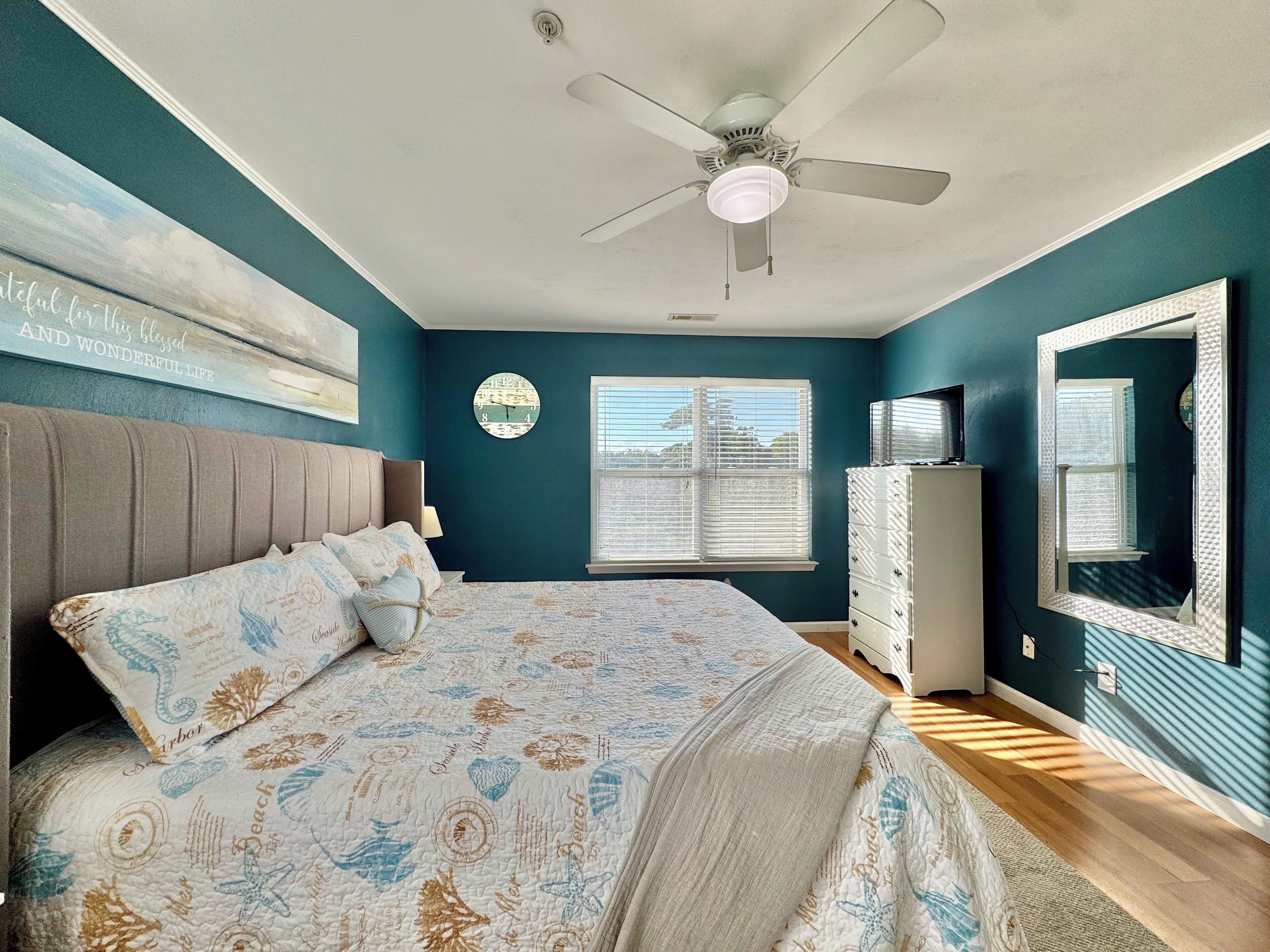 2 多间卧室、上网接入、床单