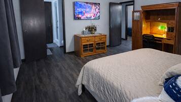 3 dormitoris, escriptori, planxa i posts de planxar i wifi