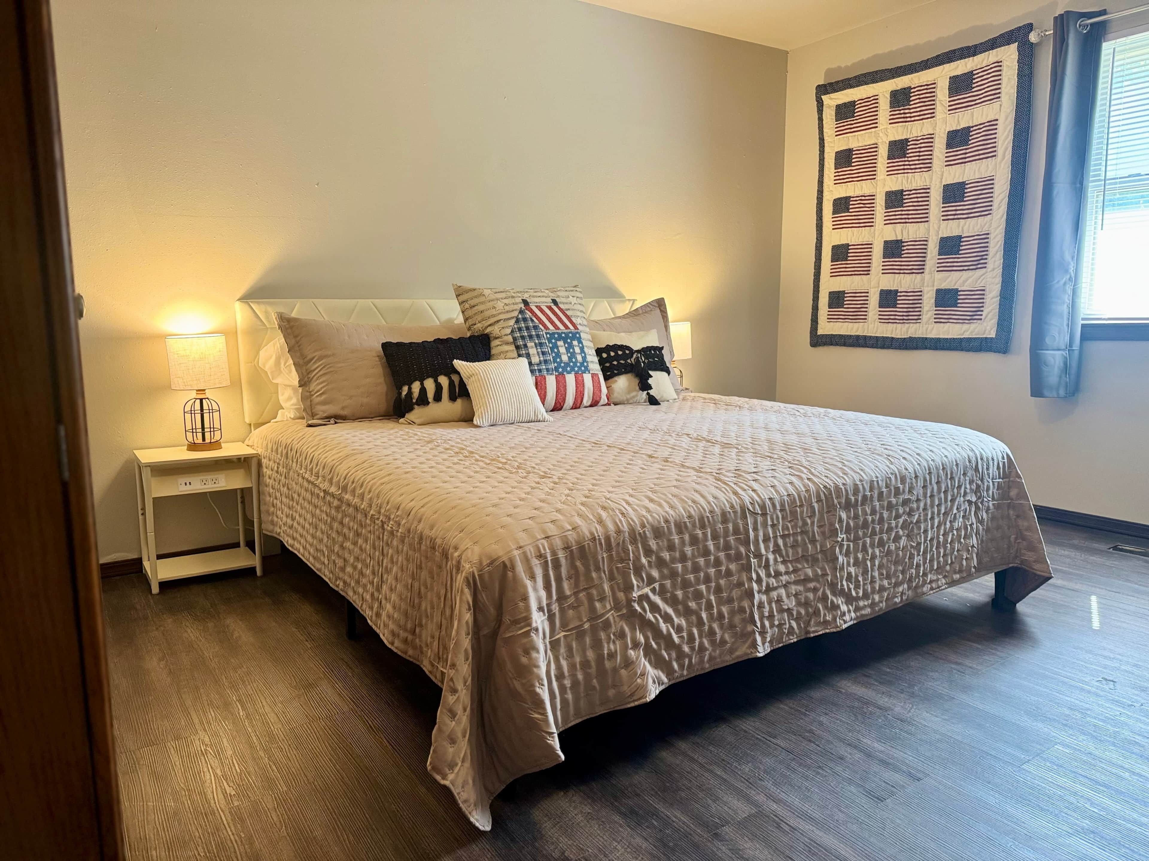 3 bedrooms, desk, iron/ironing board, WiFi