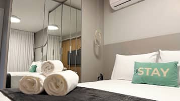 Apartamento Premium, vistas a la ciudad | Cortinas opacas, tabla de planchar con plancha, wifi gratis