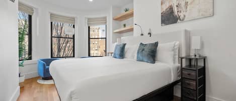 Apartemen Comfort, 1 kamar tidur, pemandangan kota | Selimut bulu angsa dan didekorasi berbeda-beda