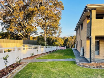 Half-house as private 3 bedrooms apartment in the heart of Clear Blue Narooma!