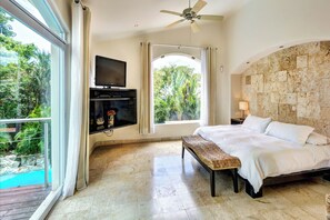 5 عدّة غرف نوم وخزنة داخل الغرفة ومكواة/لوح كي وواي فاي مجانًا