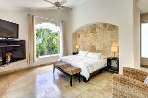 5 Schlafzimmer, Zimmersafe, Bügeleisen/Bügelbrett, kostenloses WLAN