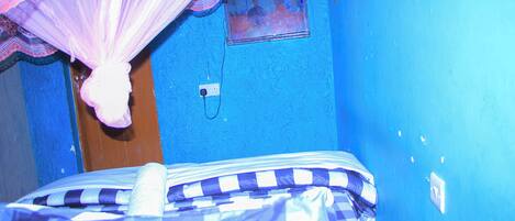 Kamar Single Standar | Meja kerja, ruang kerja ramah laptop, dan Wi-Fi gratis