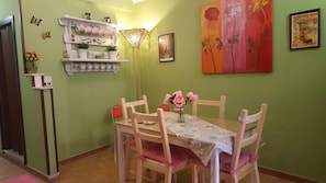 Desk, iron/ironing board, free WiFi - Cicci's house (Cefalù)