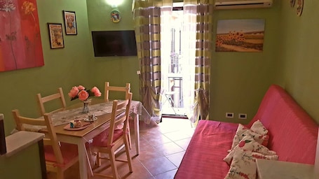 Desk, iron/ironing board, free WiFi