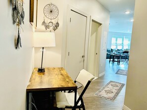 Interior - Luxury Boutique Hotel Styled Home Fenway Shops Newbury St Close By (Everett)