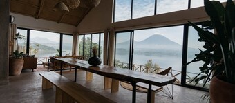 The Writer's Patch - Two bedroom house on lake  Ruhondo