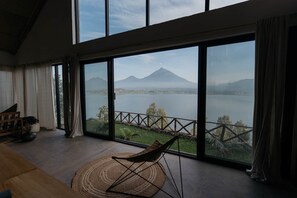 Interior - The Writer's Patch - Two bedroom house on lake Ruhondo (Musanze)