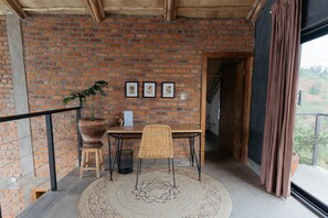 Interior - The Writer's Patch - Two bedroom house on lake  Ruhondo (Musanze)