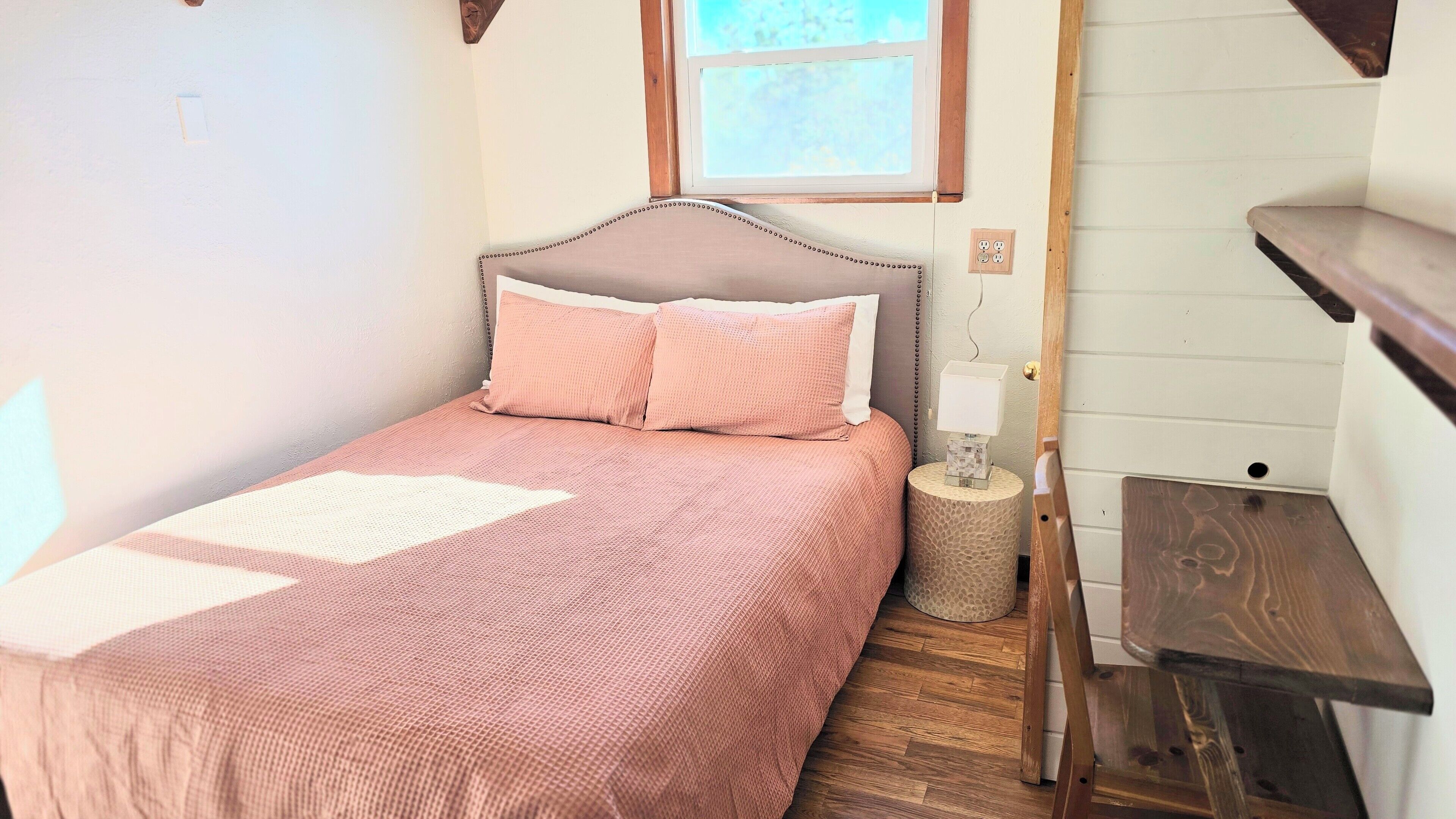 1 quarto, Wi-Fi de cortesia, roupa de cama