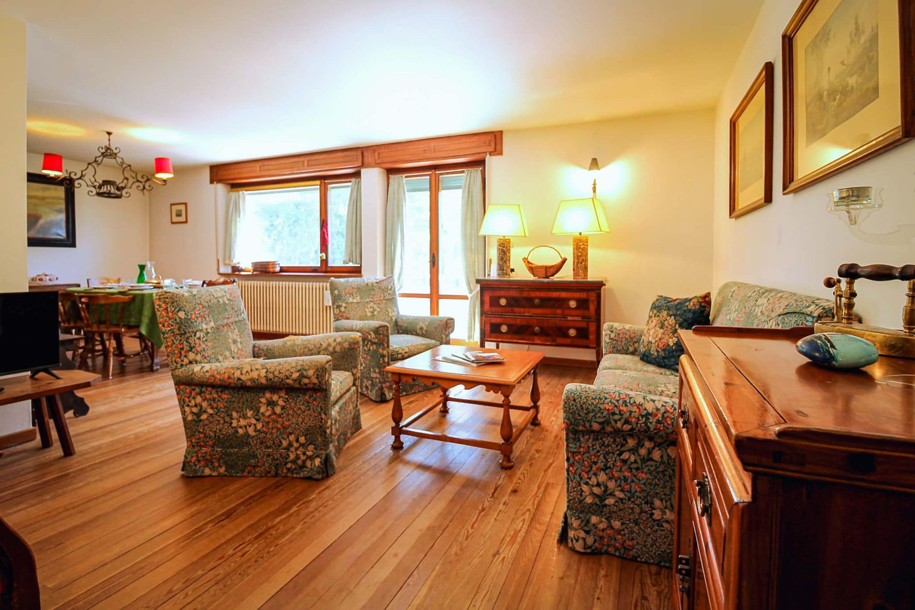 Apartment | 4 bedrooms, Internet