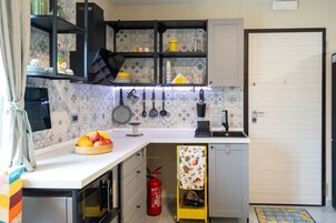 Apartment | 1 bedroom, desk, Internet