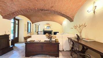 6 bedrooms, Internet