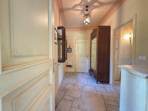 Villa | 6 bedrooms, Internet