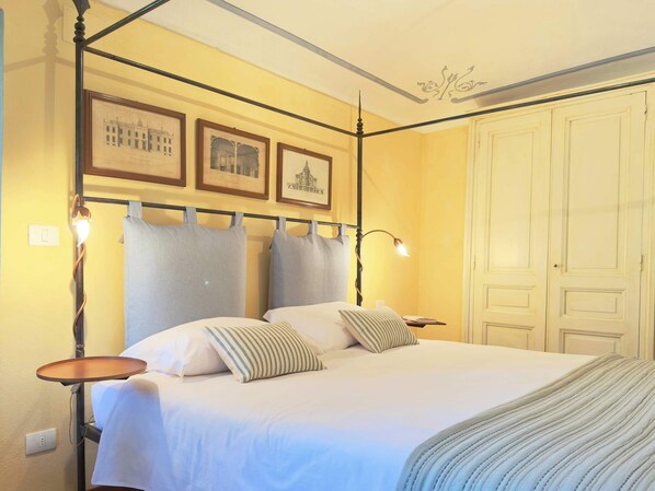 Villa | 6 bedrooms, Internet