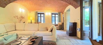 Dimora il Pozzetto Elegant Villa With Garden