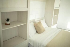 1 bedroom, Internet, bed sheets
