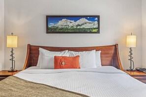 2 bedrooms, iron/ironing board, free WiFi, bed sheets - Mountain View 2BR Condo with Hot Tub, Pool & Gym (Canmore)