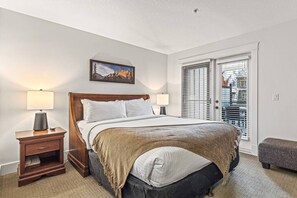 2 室のベッドルーム、アイロン / アイロン台、WiFi (無料)、ベッドシーツ