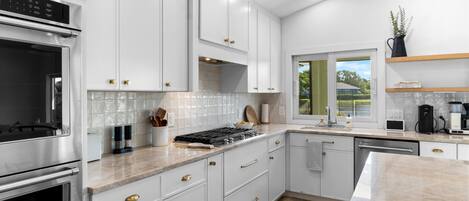 Fridge, microwave, oven, dishwasher